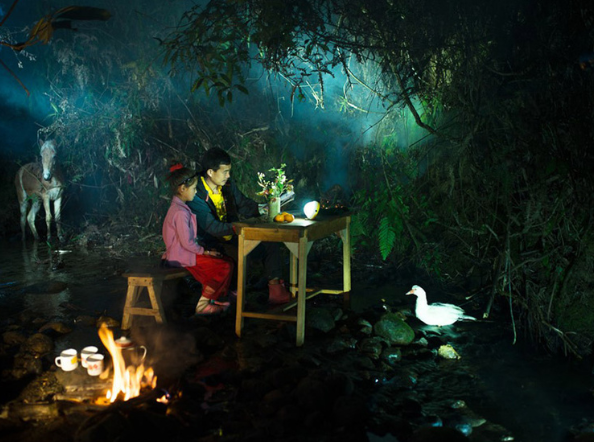 Three tea cups, father and the child